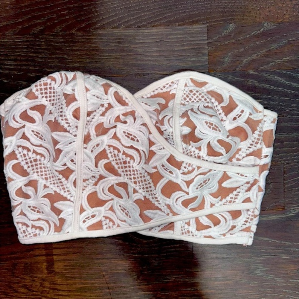 Tobi Appliqué Crochet Top